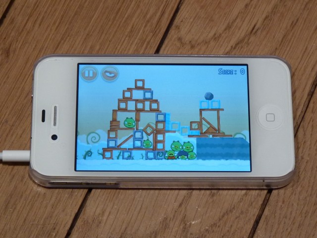 L'iphone et les cochons verts - The iphone and the green pigs