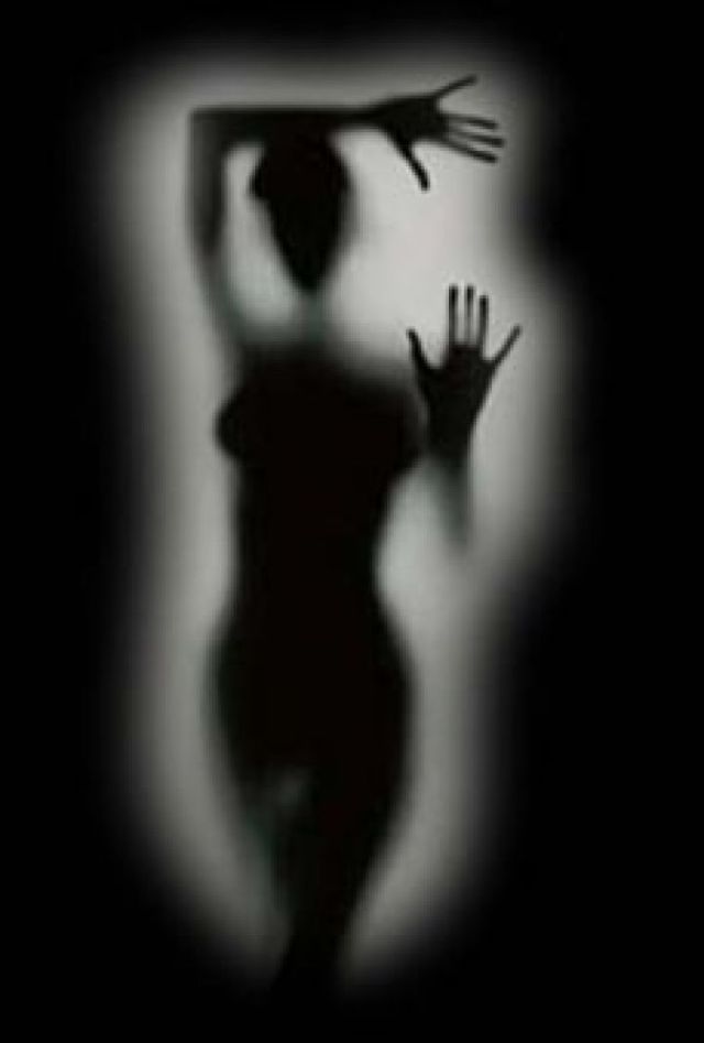 shadow_woman_blacksm