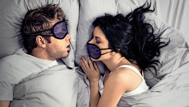 Funny-pictures-of-couples-sleeping.jpg